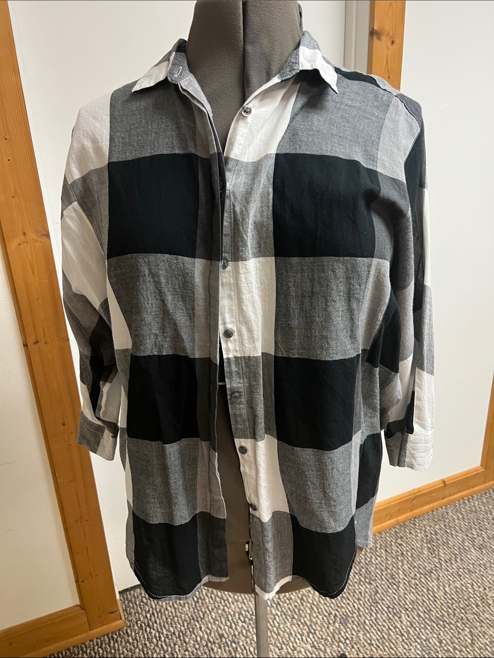 LOFT Black White Gray Check Button-Down Shirt
